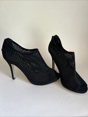 Madden Girl Renzo Black Perforated Peep-Toe Heeled high heels